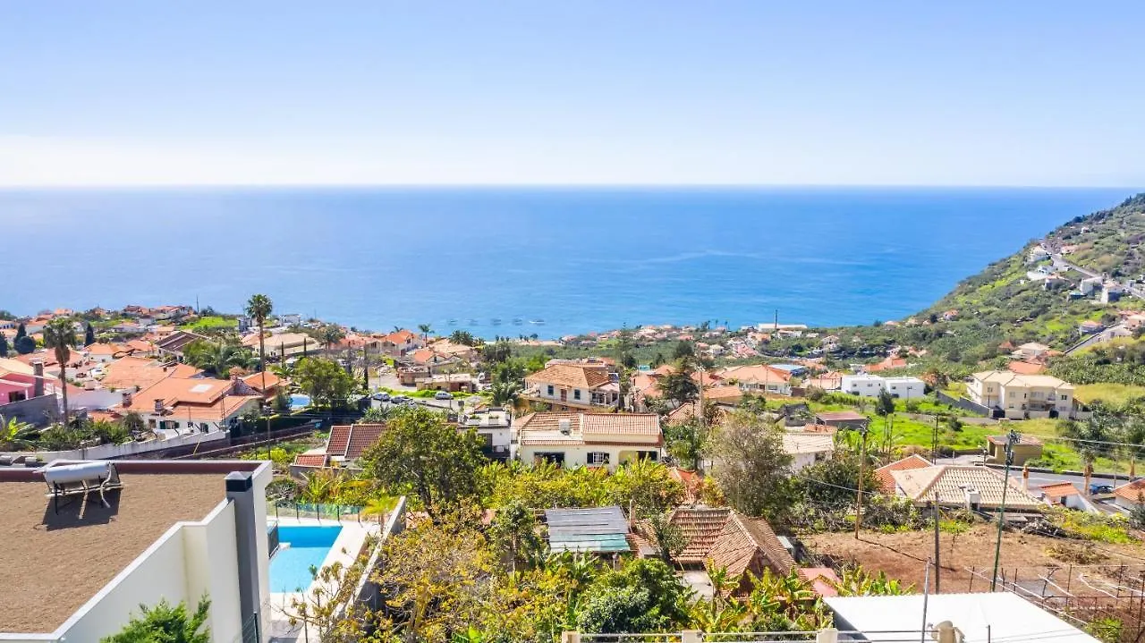 Holiday home Hillside Villa Arco da Calheta
